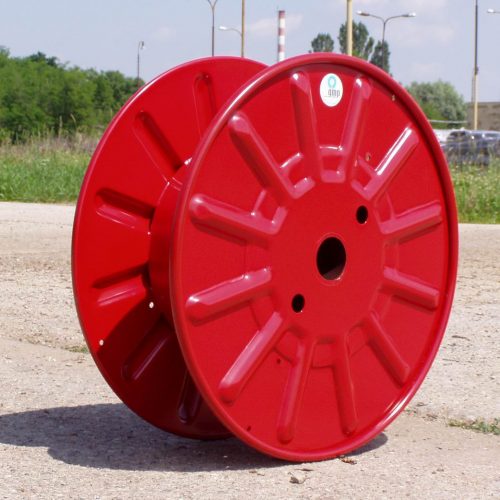 Lightweight reel, red color