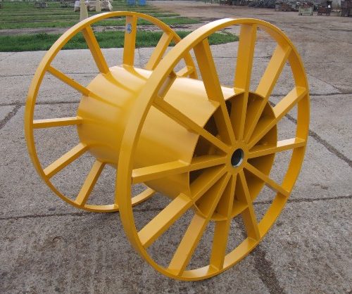 Semi-tubular steel reel, yellow color